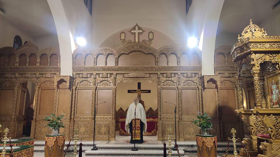 Τοποθετήθηκε το ξυλόγλυπτο τέμπλο στον Ιερό μας Ναό